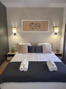 Harteneck Apartments