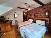Guesthouse Refuge du Poète Montreal-Longueuil