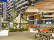 Urban Modern Walk to Metro