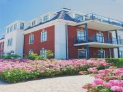 Apartment in Colijnsplaat with Sauna and Jacuzzi