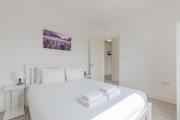 Renovated 2BD Flat 16 Minutes to Tower Bridge