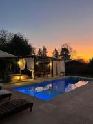 Casa con pileta, jardín y parrilla para toda la familia