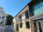 Refúgio Romântico entre o Verde e o Mar