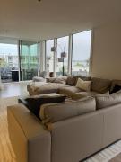 Sail Bay Condo in PB Bay View close to the Ocean! 30 day stay is required