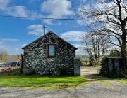 Barn Retreat with Mountain Views