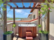 Ofurô - 5 Suítes - Piscina Aquecida - Marina - Condomínio