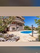 Pula Pool Retreat Pula Pool Retreat