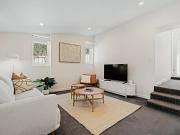 Neilsen Cottage - Serene River Views near Hobart CBD