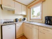 Lakefront Chalet w Terrace