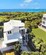 Beachside House in Sebel Resort