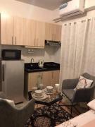 Brentwood condo-studio
