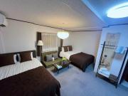 3 minutes to the station Family Room