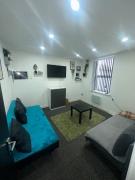 3 Bedroom Apartment By Town