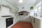 Charming 3-Bed Cottage by the River Usk