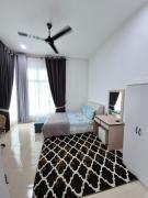 Top Melur