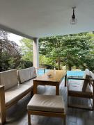 Cozy Private House with Garden, 20 min from Tbilisi