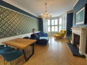 Spacious Edinburgh Home with Easy Access to Airport & City Centre