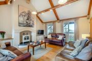 4 Bed in Thornham oc-888