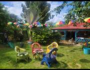 Las Amapolas, Saman typical houses