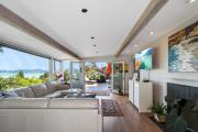 Stunning Accessible View Home W Lift in Sausalito