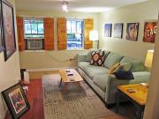 Cozy Vintage Chicago Apartment near Downtown