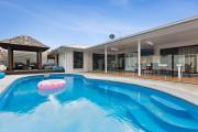 6 Cypress Avenue - Rainbow Beach. Pool. Pets. Aircon.Wifi