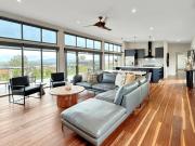 The Iron Pear - Pet Friendly with Country Views