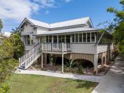 Spacious Family Holiday Home in Urangan