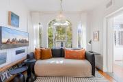 Charming Stylish City Pad Potts Point w Laundry