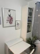 Home Away From Home! Lovely House Near M1 Home Away From Home! Lovely House Near M1