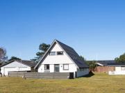 8 person holiday home in Glesborg-By Traum