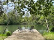 Jacuzzi au bord de la rivière