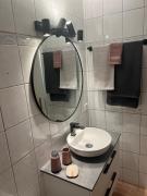 Ambiente Appartement C2 - moderne Ferienwohnung mit Terrasse in Leukerbad