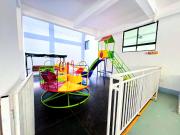 Modern and spacious studio with parking