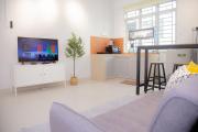 5min walk to Tebrau ÆON Mall 1-5pax Free Netflix