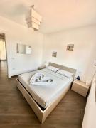 Endless Summer Apartment