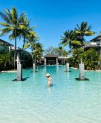 Lagoon Swimout Absolute Pool Front - Tropical Paradise -in Sea Temple Pt Douglas