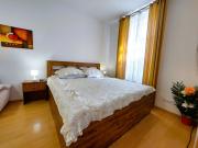Spacious 2-Bedroom Apartment in City Center 80 m