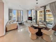Luxury 1BR Dubai Mall Access and Pool with Burj View