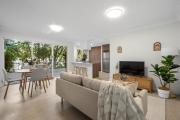 Burleigh Breeze 2 Bed Beach Walk Retreat
