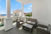 Chora Sea Nest, 2-BDR Flat in Andros Town