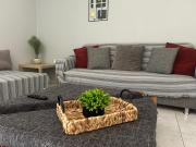 Manos house 15 minutes from the airport Manos house 15 minutes from the airport