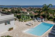 Ref 2182 - Seasonal rental in Golfe-Juan - Villa 190 m