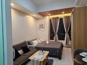 High-Floor Studio with City Views- Skystay 3803 by D