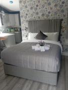 Tiernans studio apartment