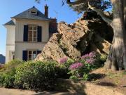 Grande maison familiale les pieds dans leau