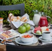 Flat Sequoia Residence