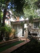 Charmant studio avec jardin