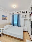 Studio Marine Theme by Emman & Jovy Staycation