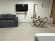 Nuevo apartamento en plaza principal de Guatape